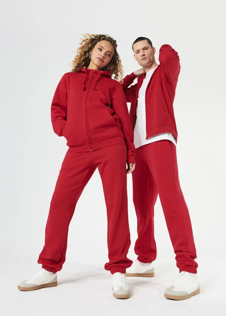021034_021035_021037_BasicFullZipHoody_BasicFullZipHoodyWomen_BasicPant_ss26_v2.webp