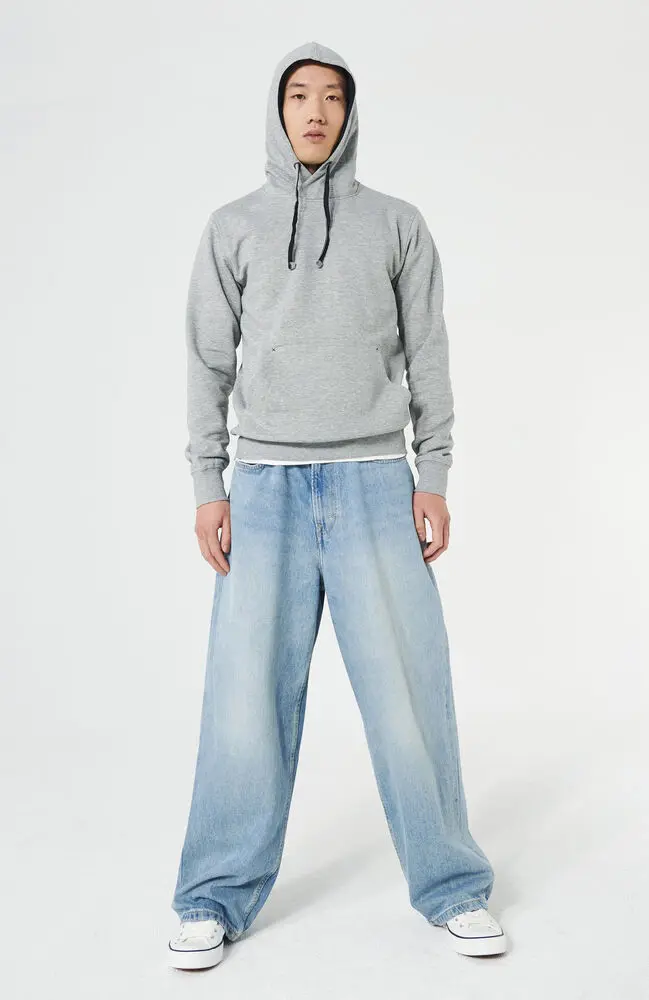 021041_ClassicHoody_ss26_v3.webp